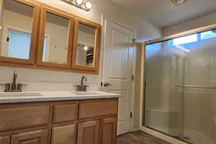 2695 NE 9th St, Redmond, OR 97756 - Photo 15