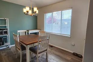 2695 NE 9th St, Redmond, OR 97756 - Photo 9