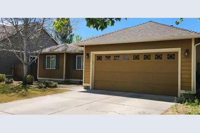 2695 NE 9th Street, Redmond, OR 97756 - Photo 3