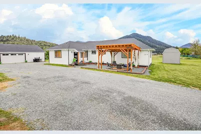 2315 NE Foothill Boulevard, Grants Pass, OR 97526 - Photo 41