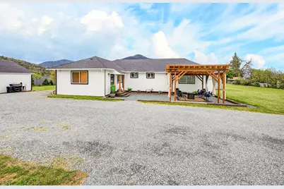 2315 NE Foothill Boulevard, Grants Pass, OR 97526 - Photo 37