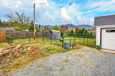 2315 NE Foothill Boulevard, Grants Pass, OR 97526 - Photo 37