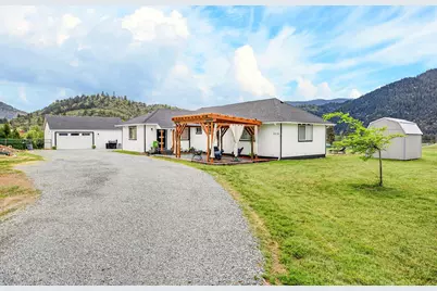 2315 NE Foothill Boulevard, Grants Pass, OR 97526 - Photo 1