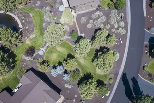 285 Vista Rim Dr, Redmond, OR 97756 - Photo 11