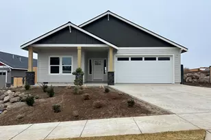 3822 SW Antelope Way, Redmond, OR 97756 - Photo 1