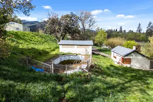 2373 Pioneer Rd, Talent, OR 97540 - Photo 25