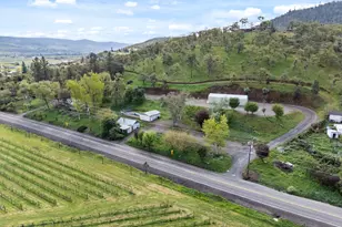 2373 Pioneer Rd, Talent, OR 97540 - Photo 27