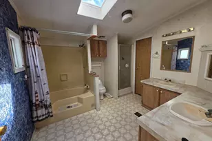 4715 NW 49th Ln, Redmond, OR 97756 - Photo 9