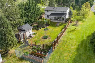 5460 Hwy 238, Jacksonville, OR 97530 - Photo 37