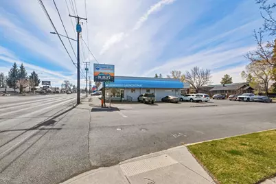 407 SE 3rd Street, Bend, OR 97702 - Photo 1