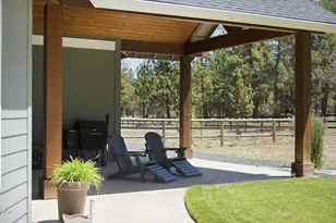 16055 Foothill Ln, Sisters, OR 97759 - Photo 13