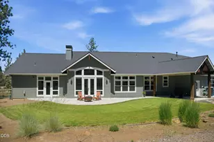 16055 Foothill Ln, Sisters, OR 97759 - Photo 9