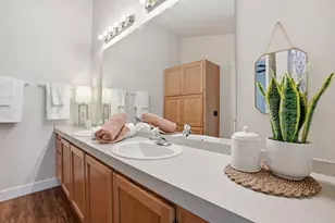 1045 W Collier Glacier Dr, Sisters, OR 97759 - Photo 15