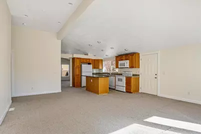 1009 W Yapoah Crater Drive, Sisters, OR 97759 - Photo 11