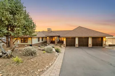 10715 Rockside Court, Redmond, OR 97756 - Photo 1