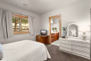 10715 Rockside Ct, Redmond, OR 97756 - Photo 55