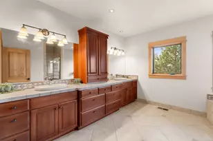 10715 Rockside Ct, Redmond, OR 97756 - Photo 41