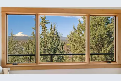 10715 Rockside Court, Redmond, OR 97756 - Photo 35