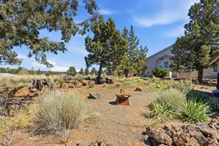 20784 Arago Cir, Bend, OR 97703 - Photo 35
