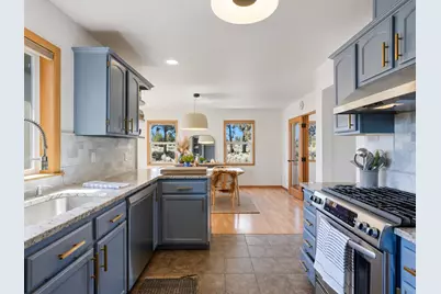 20784 Arago Circle, Bend, OR 97703 - Photo 9