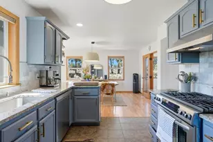 20784 Arago Cir, Bend, OR 97703 - Photo 7