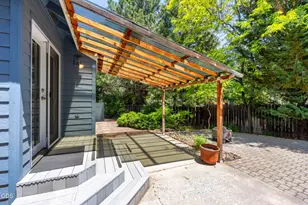 1953 SE Elkwood Ct, Bend, OR 97702 - Photo 31