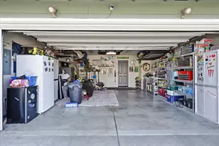 340 Live Oak Loop, Central Point, OR 97502 - Photo 5