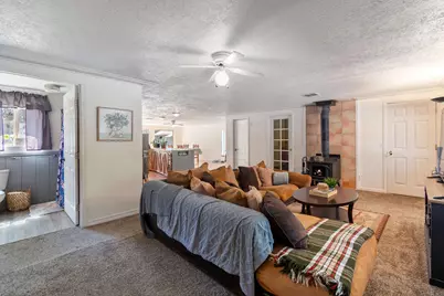 15931 Mt View Lane, La Pine, OR 97739 - Photo 9