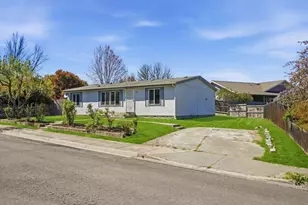 155 Lani Way, Talent, OR 97540 - Photo 3