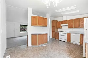 155 Lani Way, Talent, OR 97540 - Photo 11