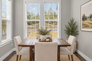 61477 Cultus Lake Ct, Bend, OR 97702 - Photo 9