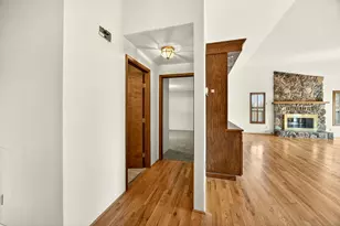 656 N Modoc Ave, Medford, OR 97504 - Photo 17