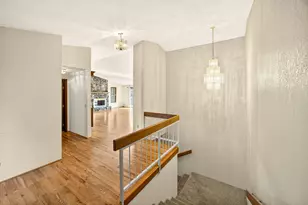 656 N Modoc Ave, Medford, OR 97504 - Photo 9