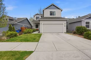3046 NE Red Oak Dr, Bend, OR 97701 - Photo 3