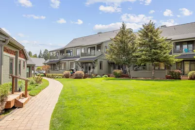 566 W Jefferson Avenue, Sisters, OR 97759 - Photo 21