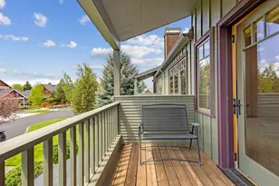 566 W Jefferson Ave, Sisters, OR 97759 - Photo 7