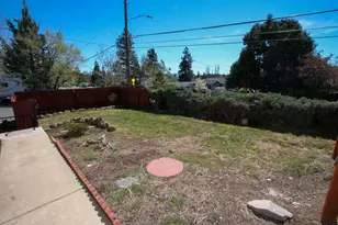 1803 N Eldorado Ave, Klamath Falls, OR 97601 - Photo 5