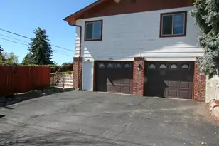 1803 N Eldorado Ave, Klamath Falls, OR 97601 - Photo 3
