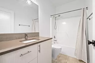 63713 Hunters Cir, Bend, OR 97701 - Photo 17