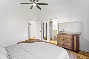 63713 Hunters Cir, Bend, OR 97701 - Photo 13