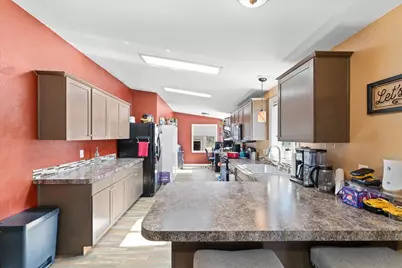 3555 S Pacific Highway #SPC 125, Medford, OR 97501 - Photo 9