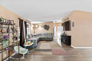 3555 S Pacific Hwy, Medford, OR 97501 - Photo 7