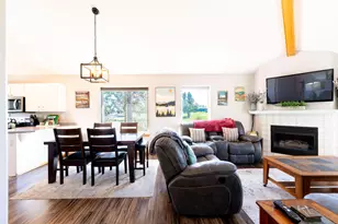 1125 Golden Pheasant Dr, Redmond, OR 97756 - Photo 9