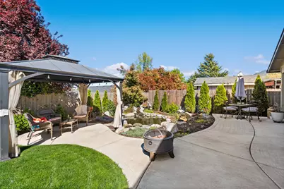 2271 Smokethorn Way, Medford, OR 97504 - Photo 27