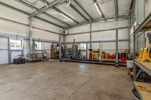 1215 Lakeshore Dr, Klamath Falls, OR 97601 - Photo 69