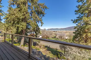 1215 Lakeshore Dr, Klamath Falls, OR 97601 - Photo 21