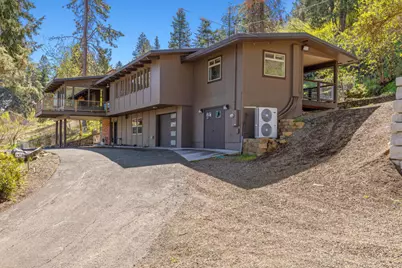 1215 Lakeshore Drive, Klamath Falls, OR 97601 - Photo 3