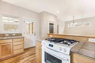 2656 NW Ordway Ave, Bend, OR 97703 - Photo 11