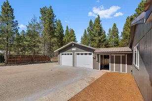 16100 Hawks Lair Rd, La Pine, OR 97739 - Photo 3