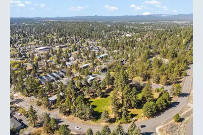 1030 NW Roanoke Avenue #APT 14, Bend, OR 97703 - Photo 19